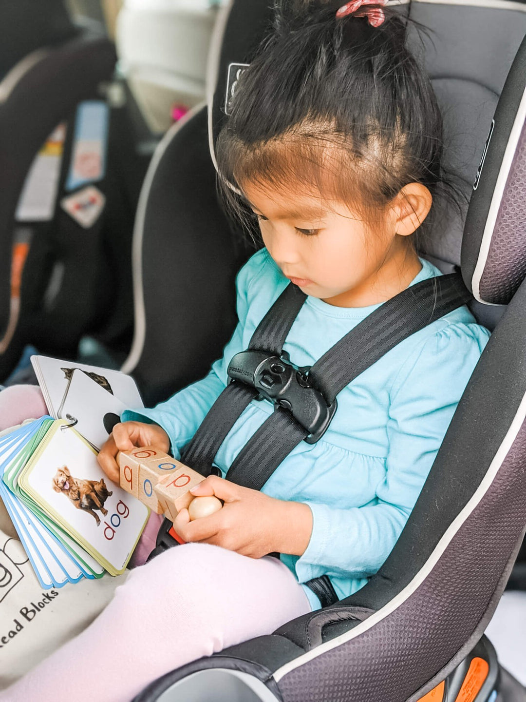 Spin-and-Read Phonetic Reading Blocks & CVC Flashcard Set || A Phonics Toy for the Beginner Reader - Little Bud Kids